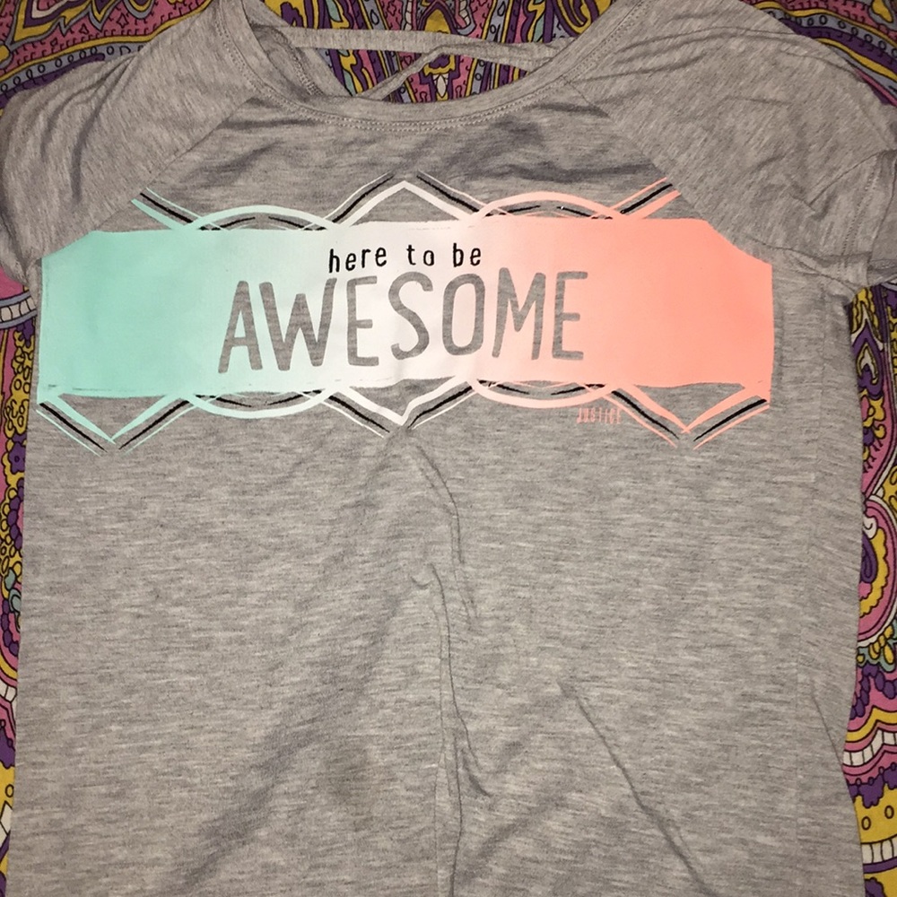 Grey tee
